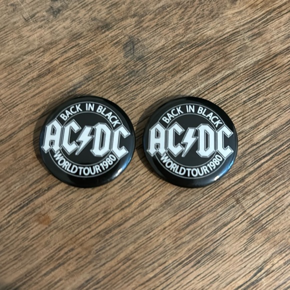 AC/DC | Accessories | Acdc Back In Black World Tour 98 Pin Button ...